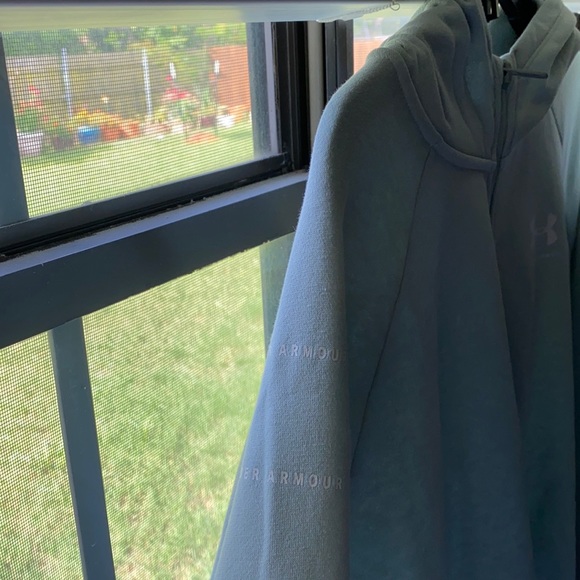 Under Armour Fleece Hoodie - Picture 6 of 8